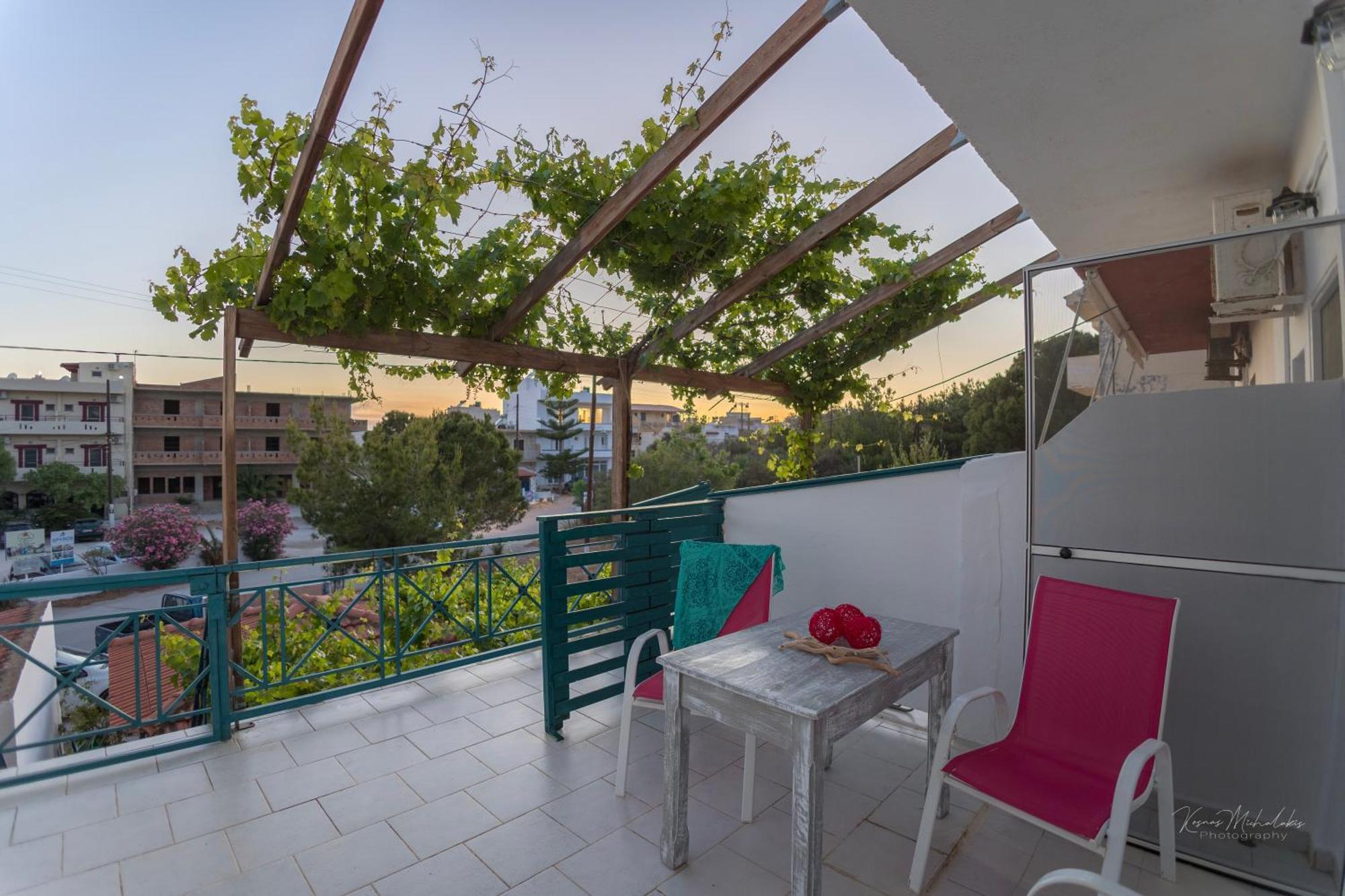 Galini Apartments Ideal For Family Near The Beach Kalamaki  Bagian luar foto